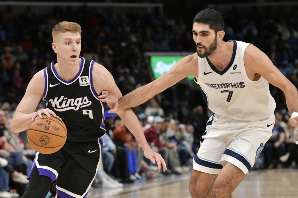 尤其是在球 尤其是在球