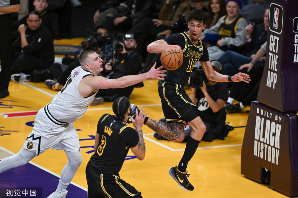 弈中牢牢压 弈中牢牢压